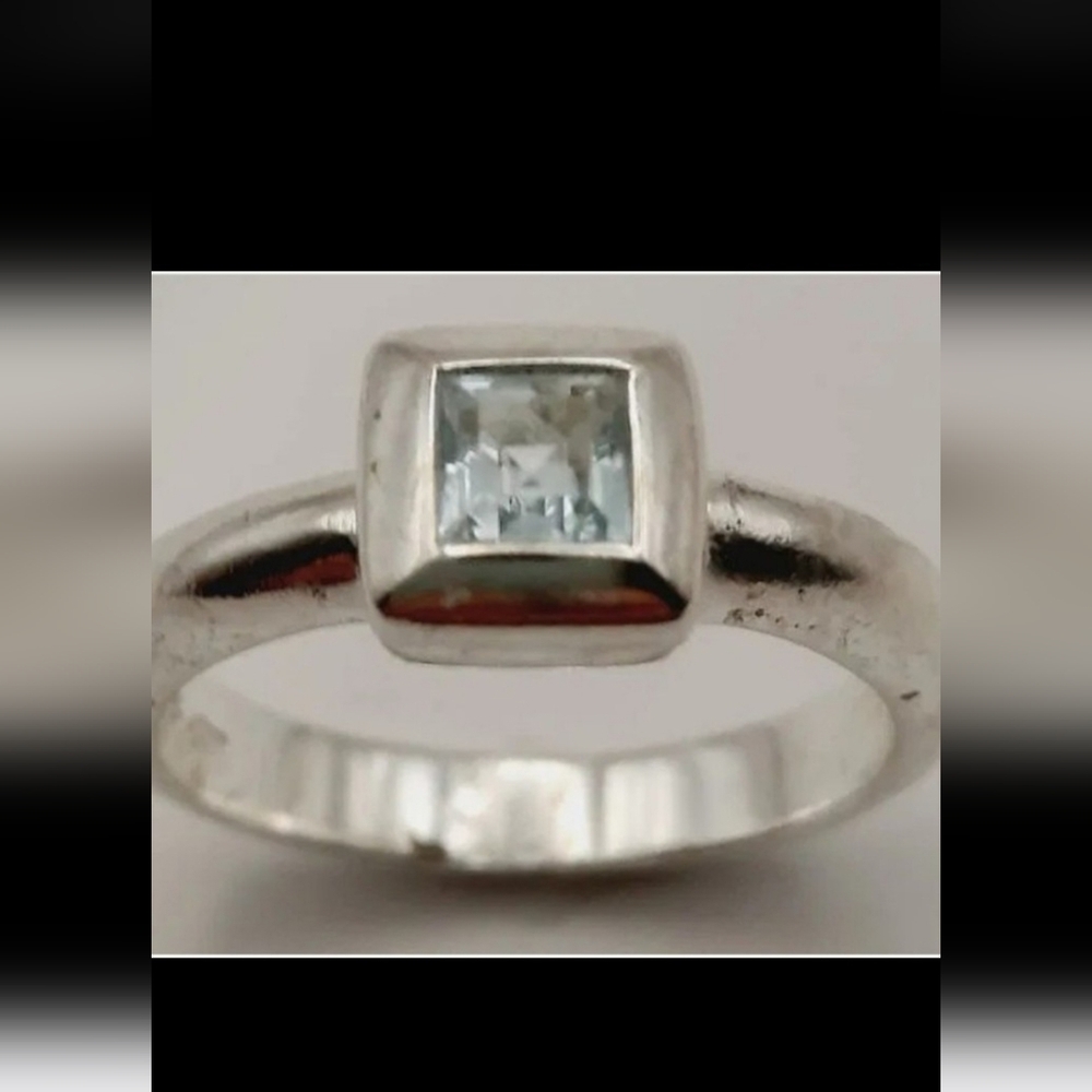 Women's Steeling Silver‎ Blue Cubic Zirconia Vintage Ring, Sz. 6.5,